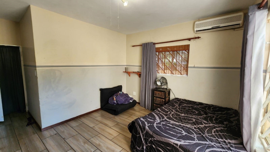 To Let 4 Bedroom Property for Rent in Cashan North West